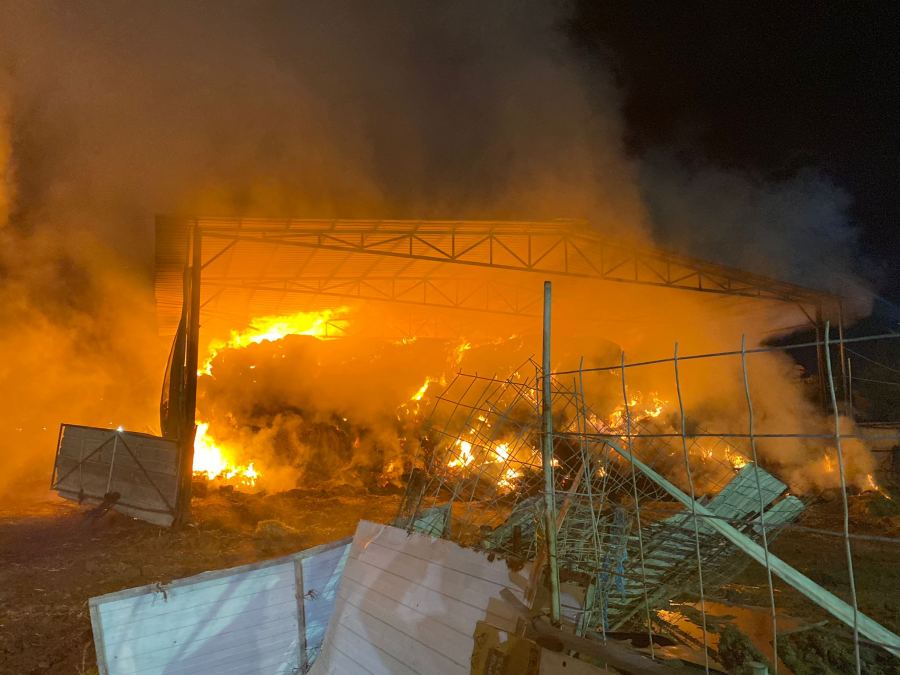 جت : حريق في مخزن بالات للقش فجر اليوم 